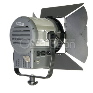 GreenBean Fresnel 150 LED X3 DMX светодиодный осветитель