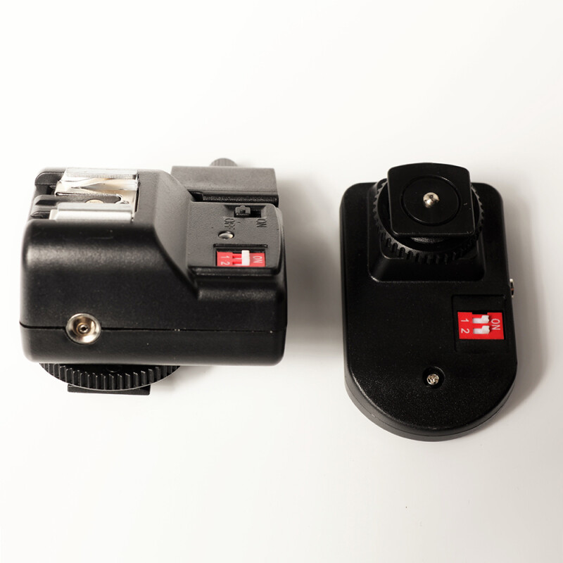 Fotokvant WT4-UH радиосинхронизатор с креплением для зонта