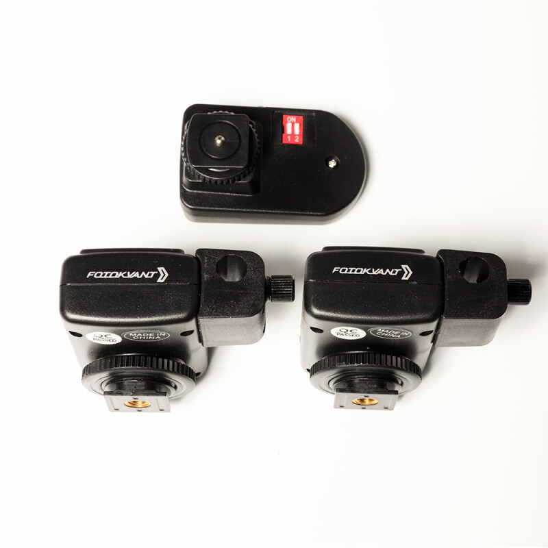 Fotokvant WT4-UH-2R радиосинхронизатор c двумя приемниками с креплением для зонта