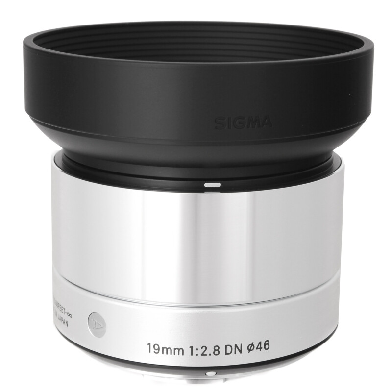 Sigma 19 mm f/2.8 DN Art Micro 4/3 Silver объектив