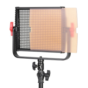 Falcon Eyes FlatLight 600 LED светодиодный осветитель