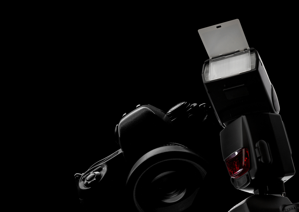 Как выбрать и купить вспышку для фотоаппарата. Помощь при выборе. Для чего нужны накамерные вспышки и можно ли обойтись без них?