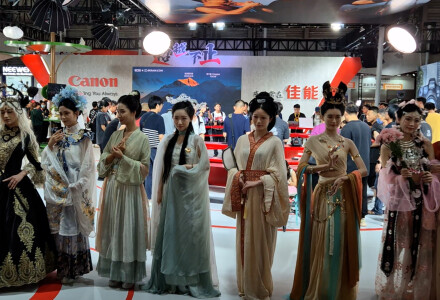 Выставка фото- и видеооборудования. Photo &amp; Imaging Expo в Шанхае